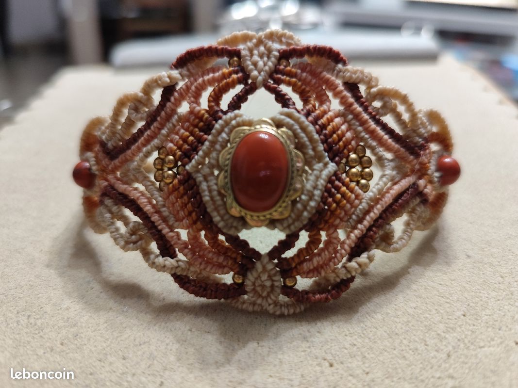 Bracelet manchette bijou de cheveux en micro macramé Montres