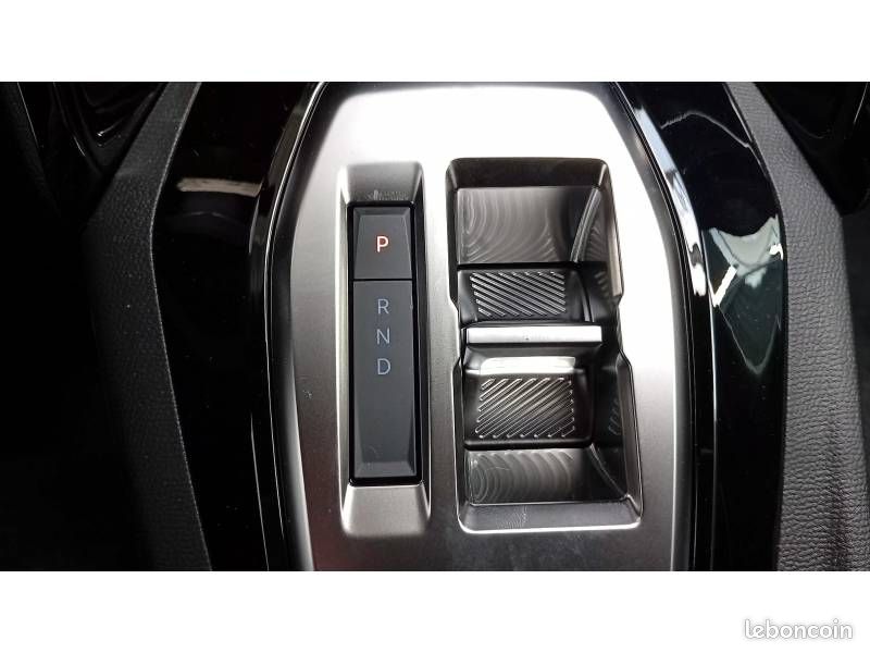 Peugeot 2008 Hybrid 110 e-DCS6 Allure (image 4)
