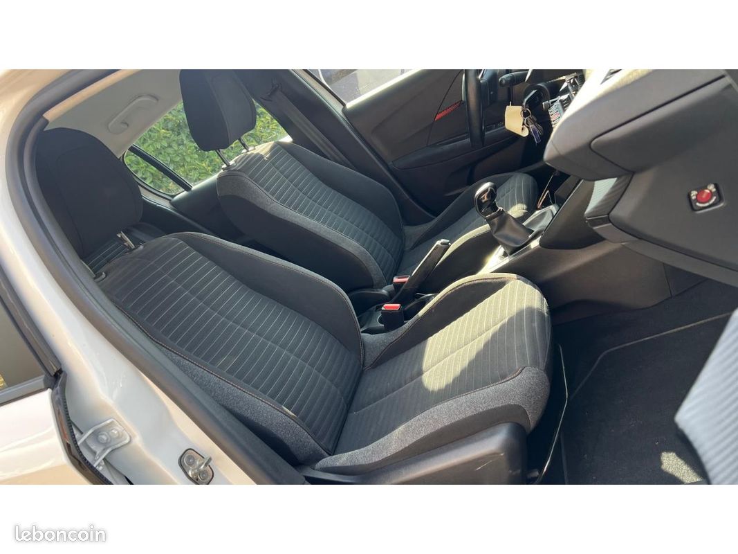 PEUGEOT 208 1.2i PureTech 12V S&S - 75 II 2019 BERLINE Active PHASE 1 (image 25)