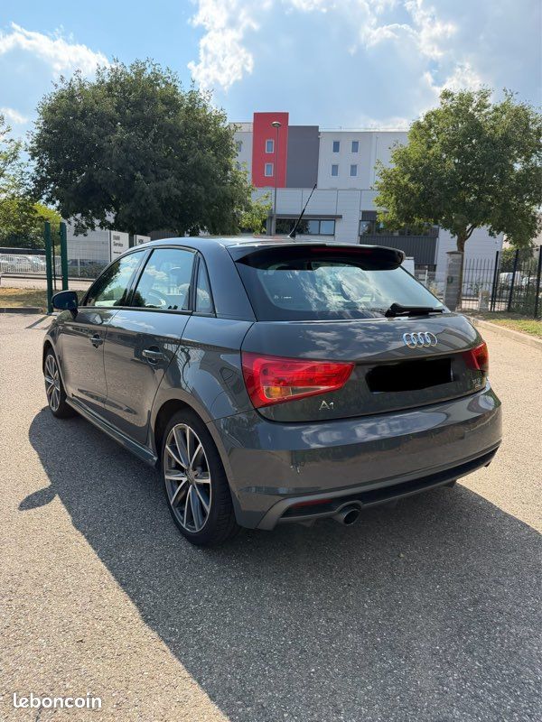 AUDI A1 Sportback S-line 95ch (image 3)