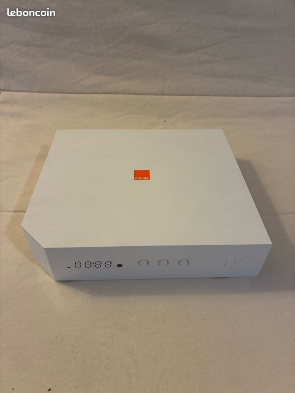 Décodeur TV Orange UHD 4K Modèle DTIW 385 – Original Avec Chargeur, Occasion France