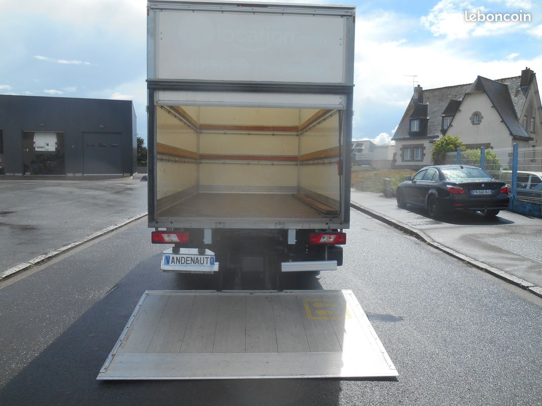 21650 ht ford transit l4 trend caisse 20m3 2.0 ecoblue 170ch caisse + hayon - 96773 km (image 4)