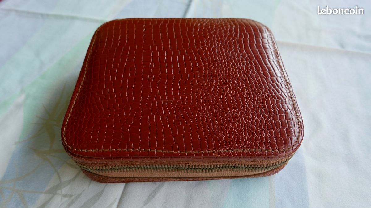 Trousse de toilette (image 2)