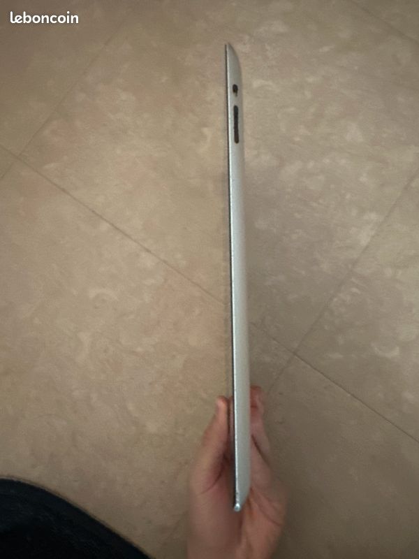 Tablette iPad 3eme génération 2012 (image 2)