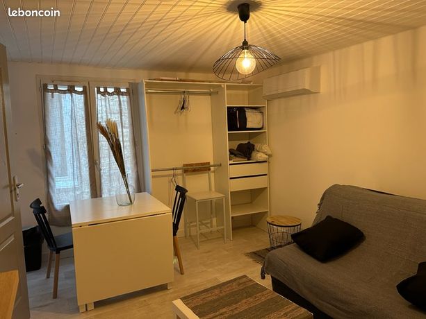 Studio meublé à louer