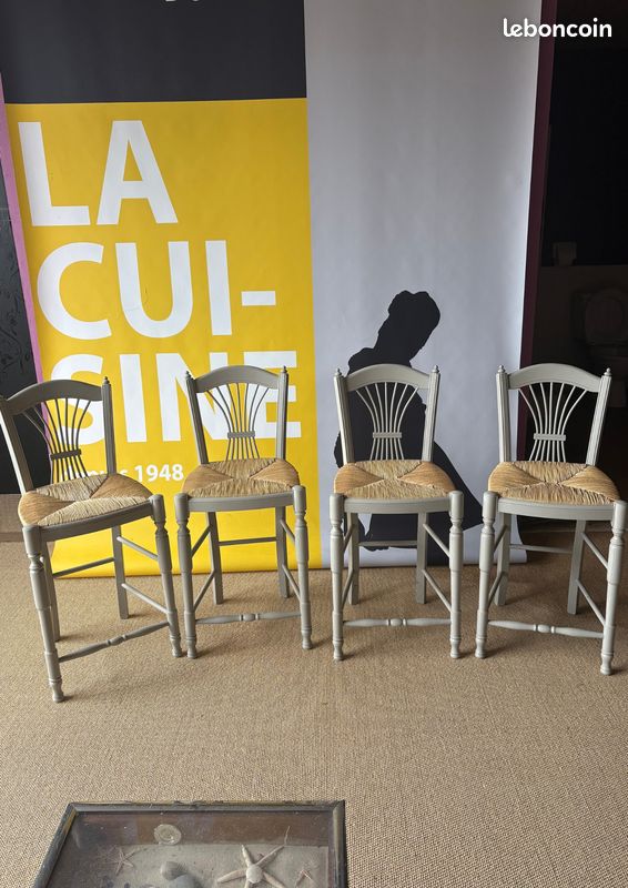 Chaises (image 1)