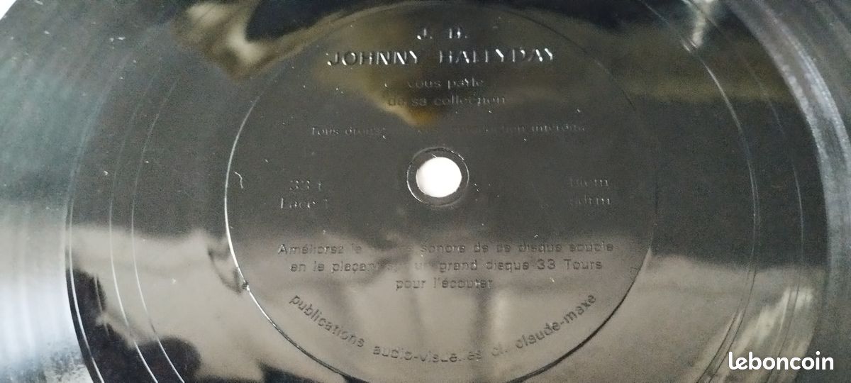 Johnny Hallyday Bye bye baby et JOHNNY HALLYDAY vous parle de sa collection (82) (image 2)