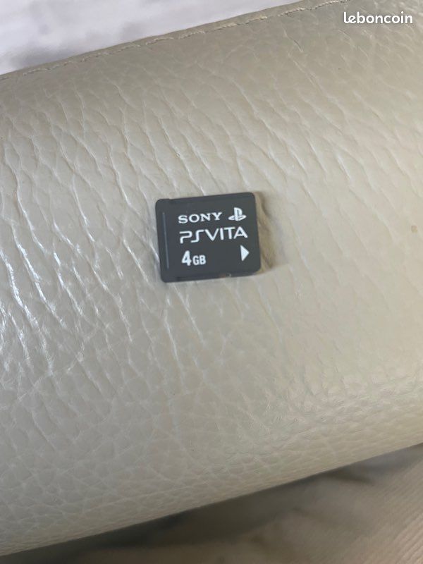 Ps vita model 1004 Oled (image 10)