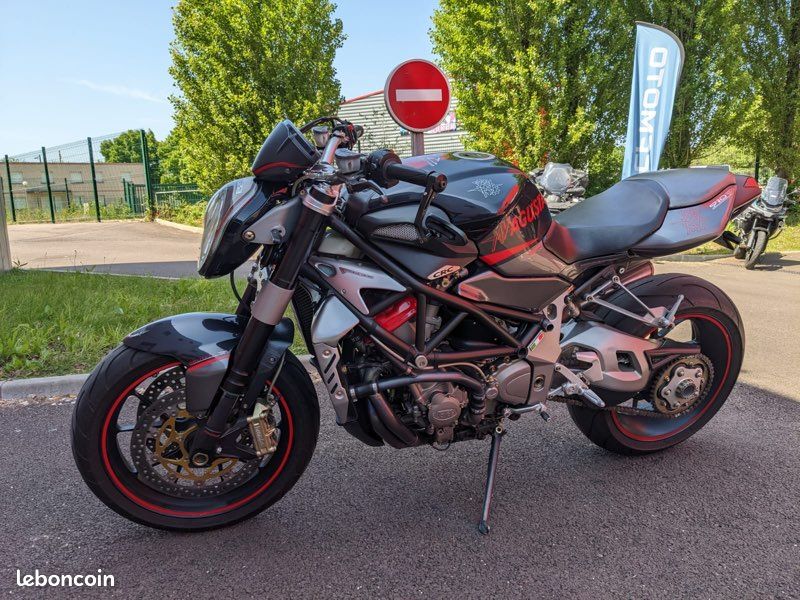 MV Agusta Brutale 910R (image 3)