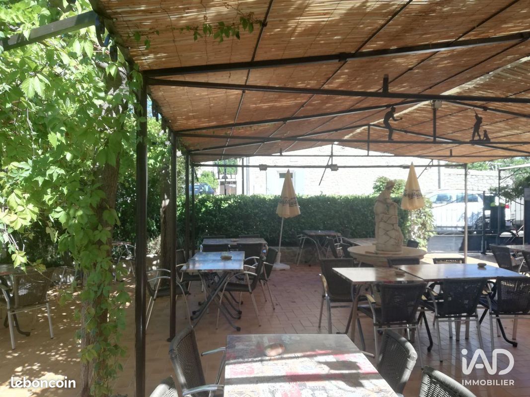 Bar-brasserie 242 m² SAINT-REMÈZE (image 6)