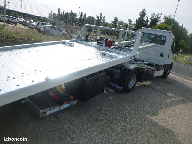 Iveco DAILY 70.180H DEPANNEUSE (image 9)
