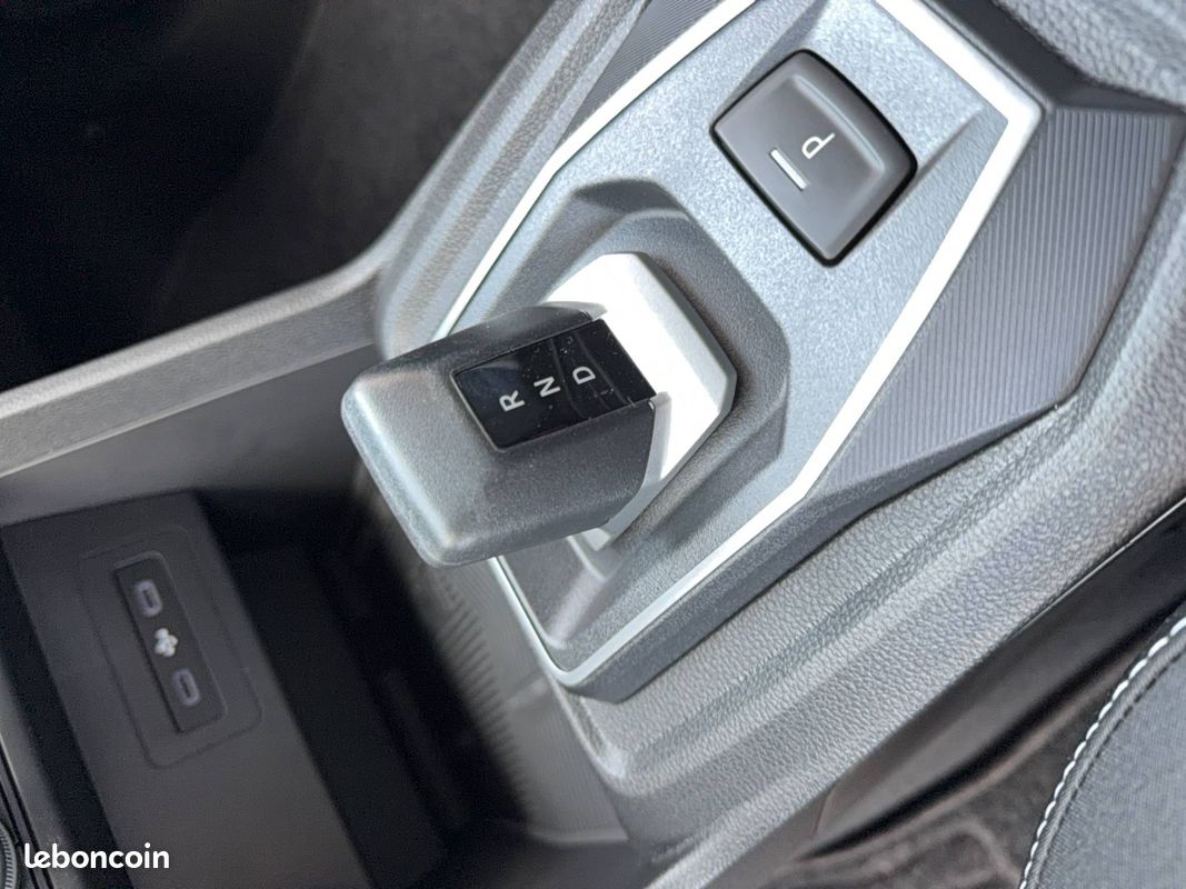 DACIA Jogger ECO-G 120 auto 7 pl Journey (image 13)