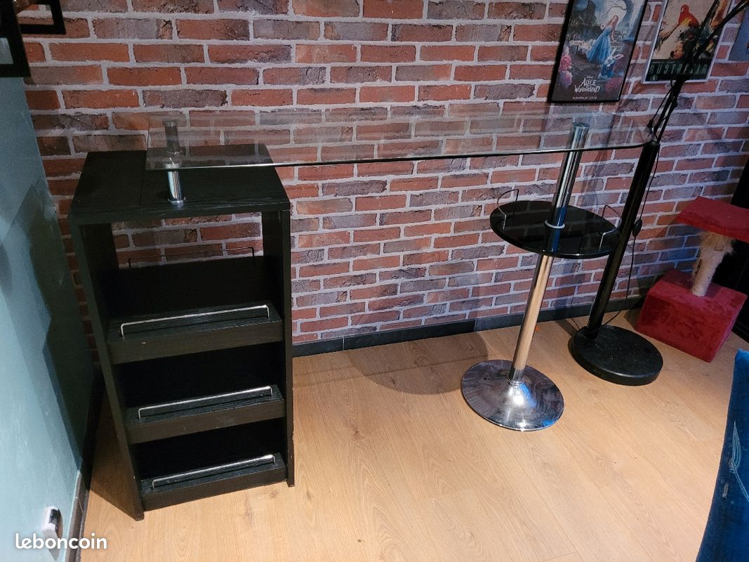 Bar (image 1)