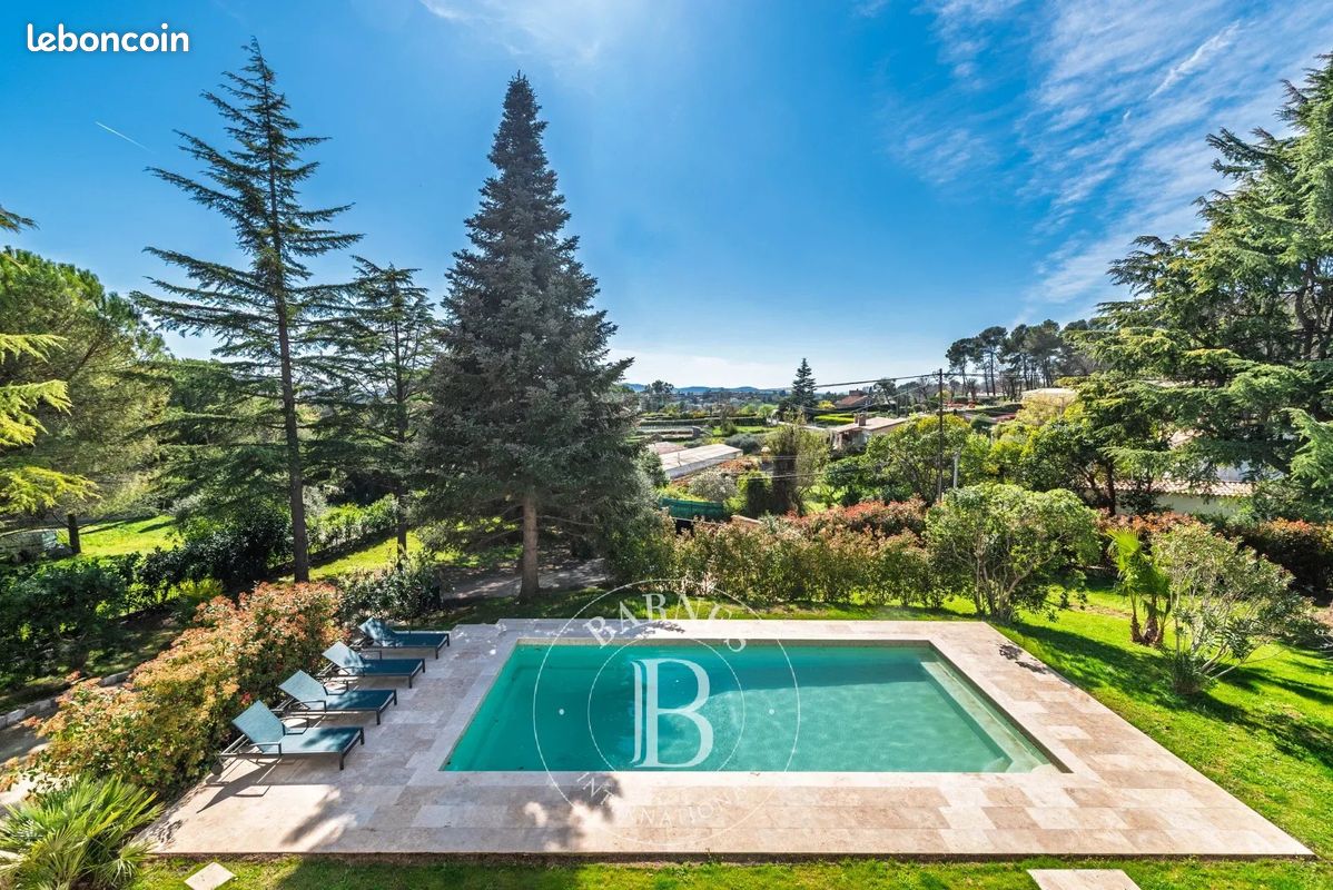 Maison 8 pièces 325 m² · à Valbonne · 325 m² · 2 295 000 €