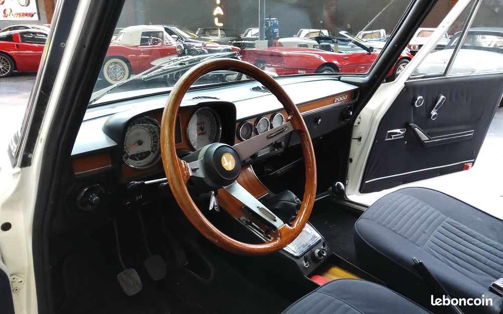 Alfa romeo berlina 2000 (image 5)