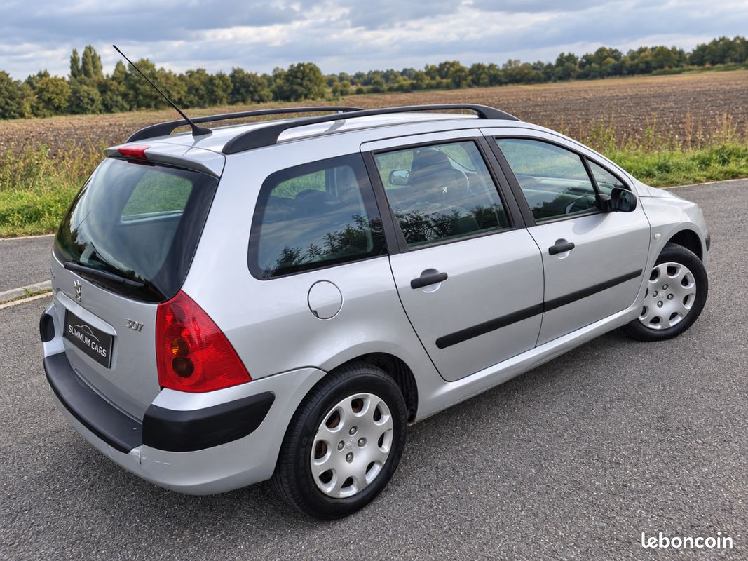 PEUGEOT 307 SW 1.6 ESSENCE 110 CH – 09/2003 – 120 000 KM – DISTRIBUTION FAITE Factures Roule Très bien (image 2)