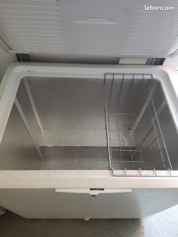 Congélateur whirpool 300L (image 3)