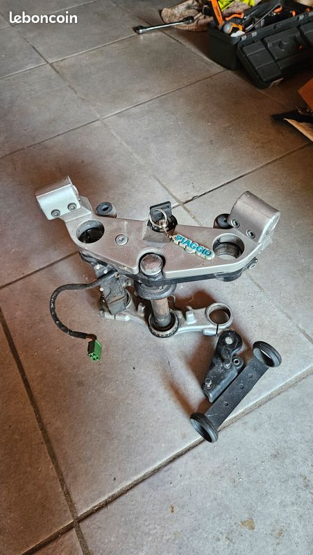 TE DE FOURCHE SUZUKI 500 GSE de 1989 à 2003 - réf : 13