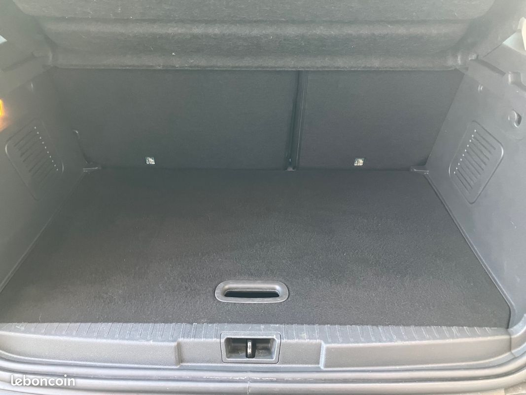 RENAULT CAPTUR BUSINESS dCi 90 Energy eco² Business E6 (image 7)