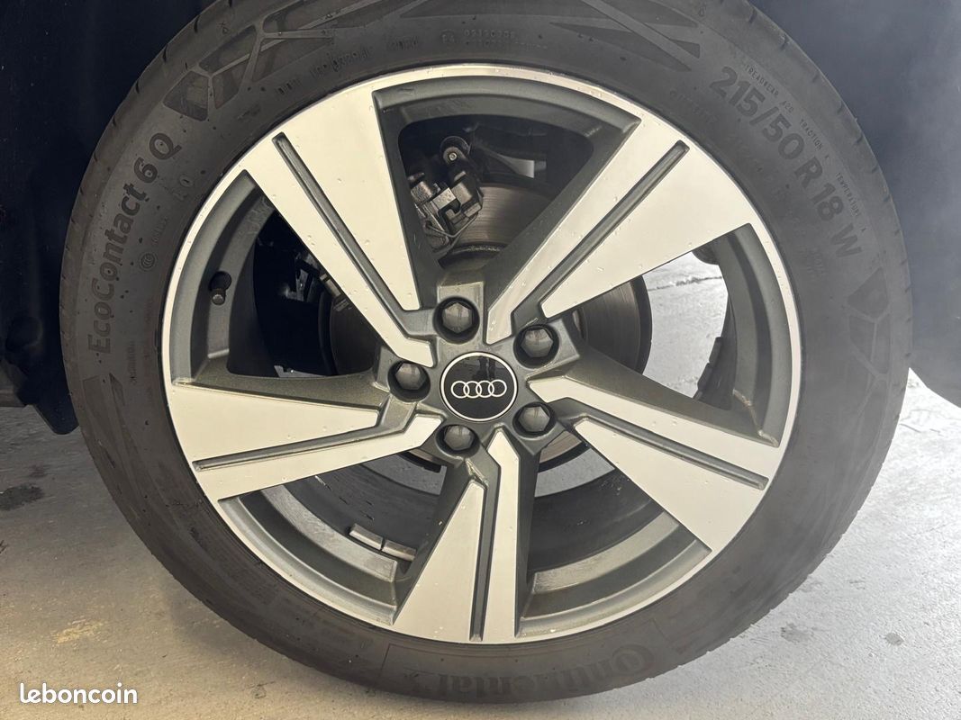AUDI Q2 35 TFSI 150 S tronic 7 S line (image 8)