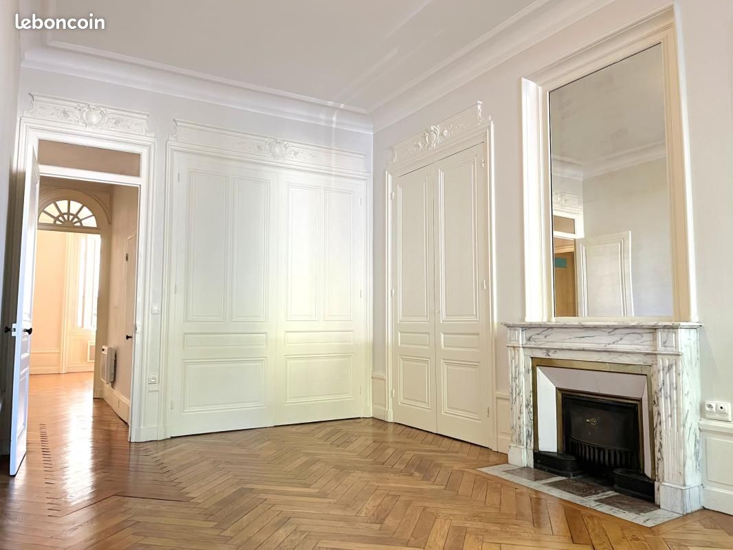 Appartement 5 pièces 143 m² · à Lyon · 143 m² · 2 180 €/mois