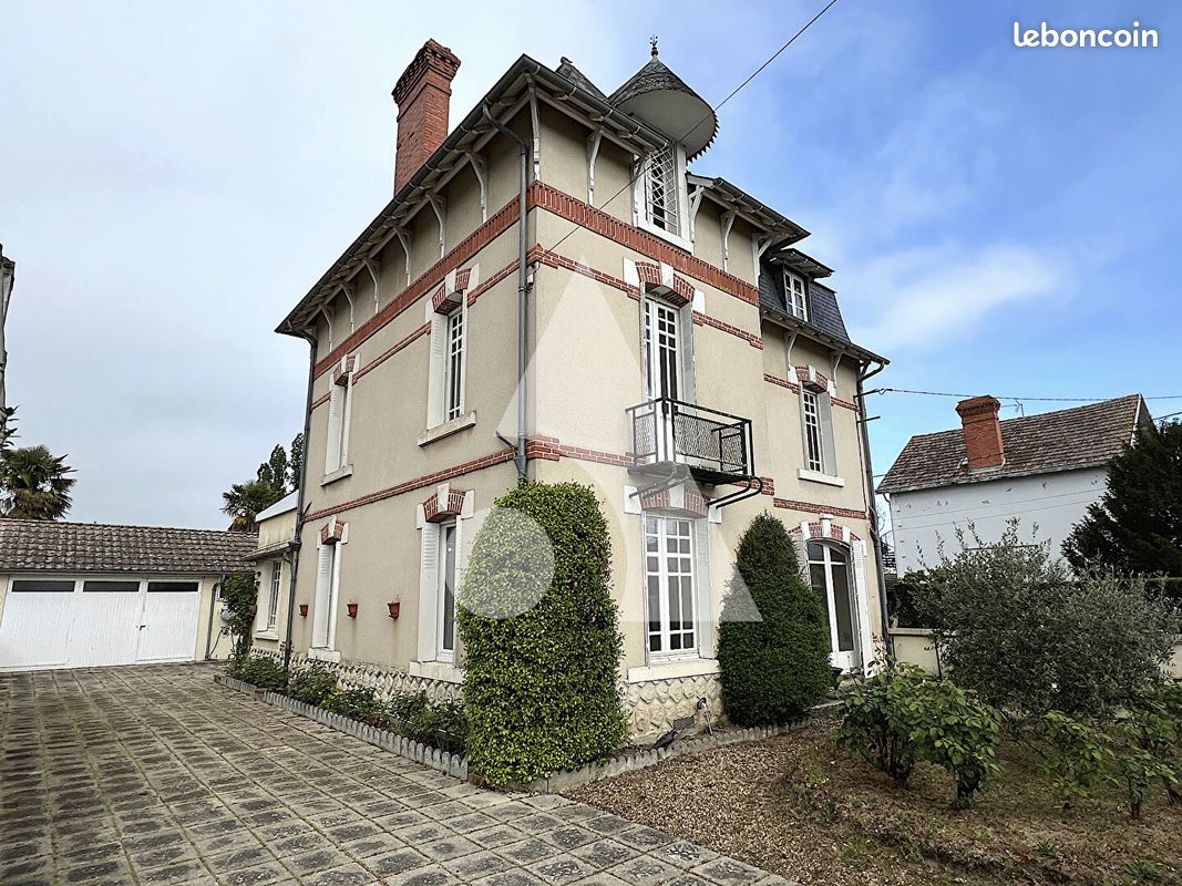 Maison 8 pièces 184 m² · à Montpon-Ménestérol · 184 m² · 253 500 €