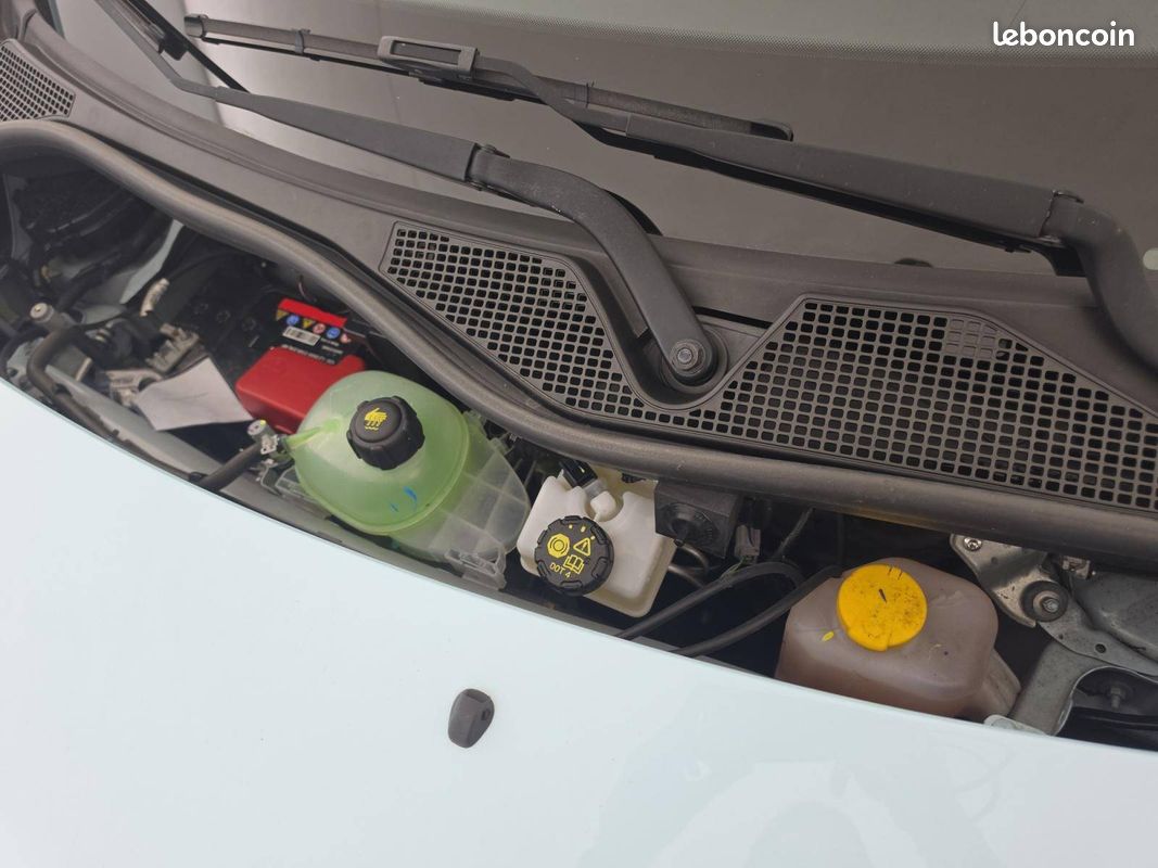 RENAULT Twingo III E-Tech Equilibre (image 21)
