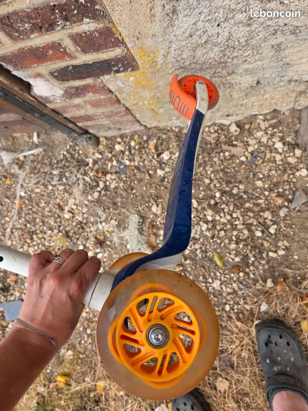 Trotinette 3 roues (image 4)