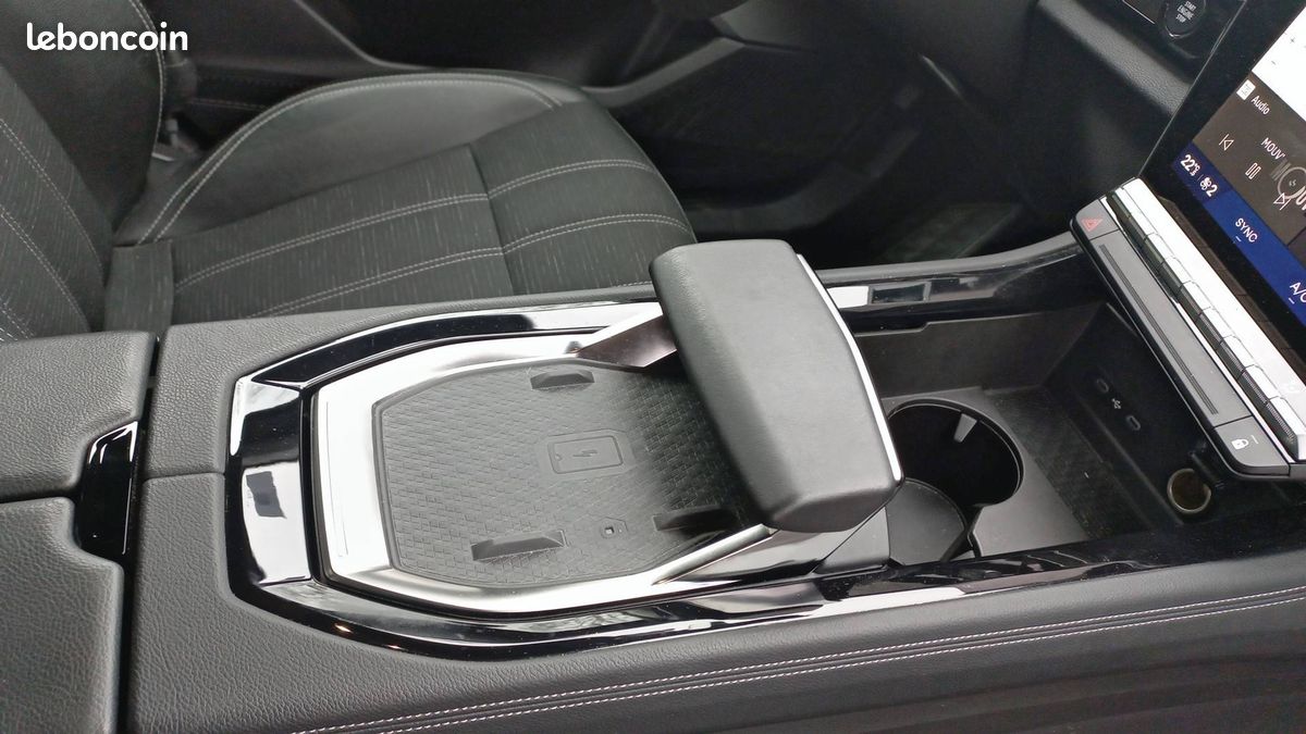 Renault austral mild hybrid 160 auto gsr2 techno (image 30)
