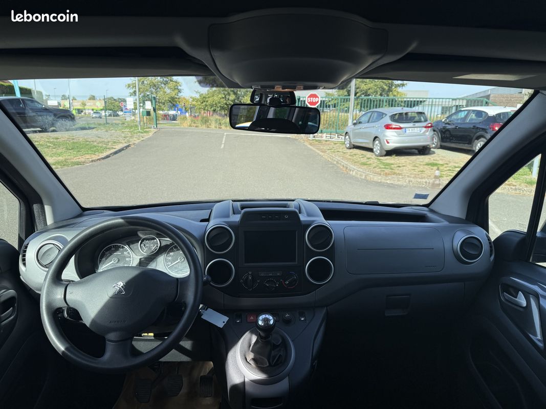 Peugeot Partner Tepee 1.6BHDI 100cv Style (image 3)