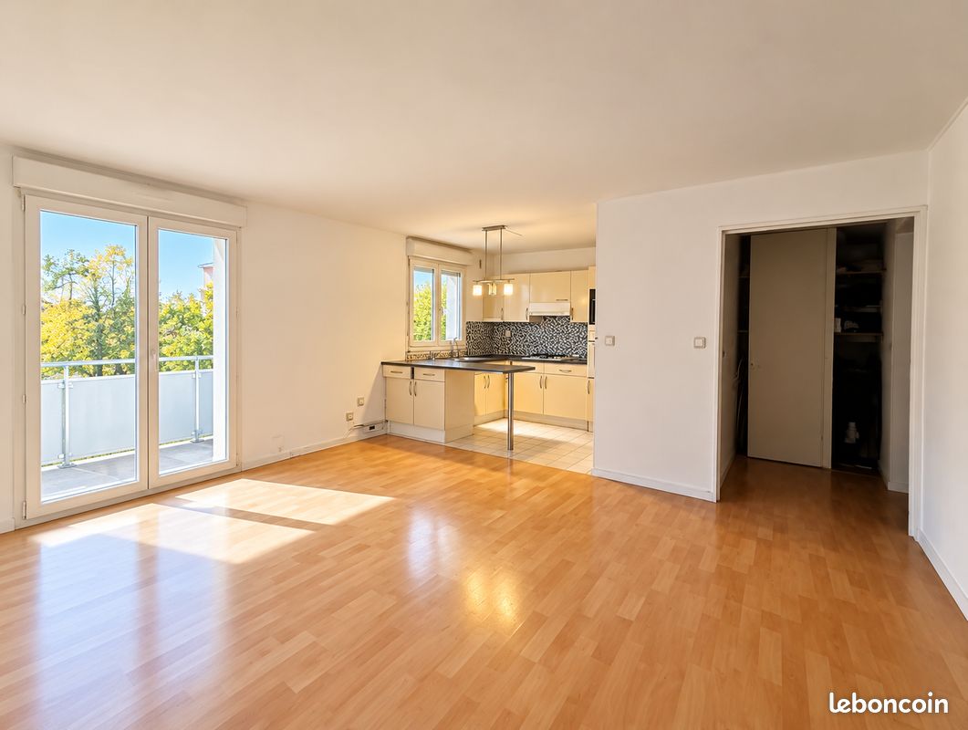 Appartement 2 pièces 48 m² · à Saint-Ouen-l'Aumône · 48 m² · 990 €/mois