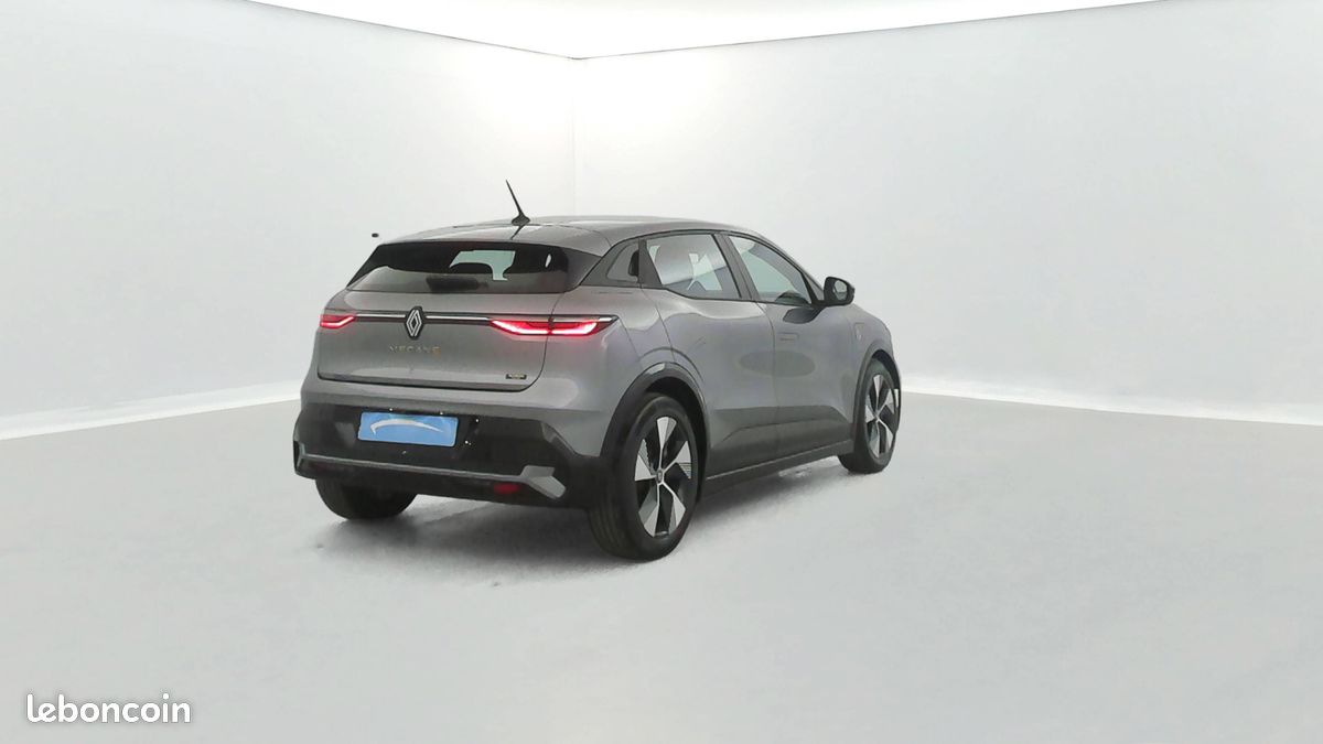RENAULT Megane E-Tech EV60 220 ch super charge Equilibre (image 5)