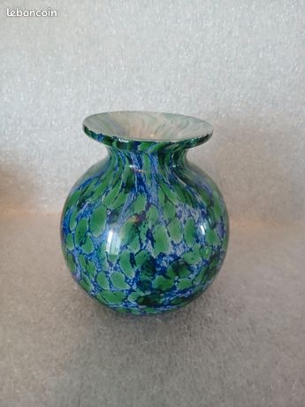 Vase Eve verre soufflé bouche coloris vert La Rochere - La Ruche des Vase Eve verre soufflé bouche coloris vert La Rochere - La Ruche des