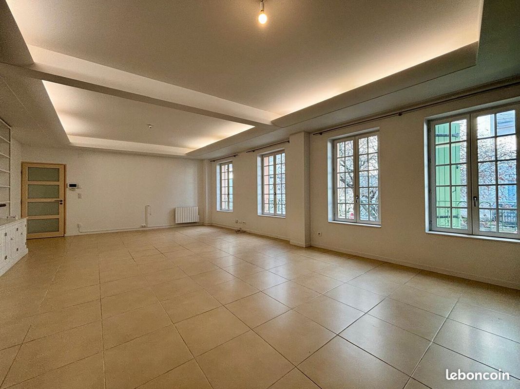 Maison a louer agen - 5 pièce(s) - 150 m2 - Surfyn