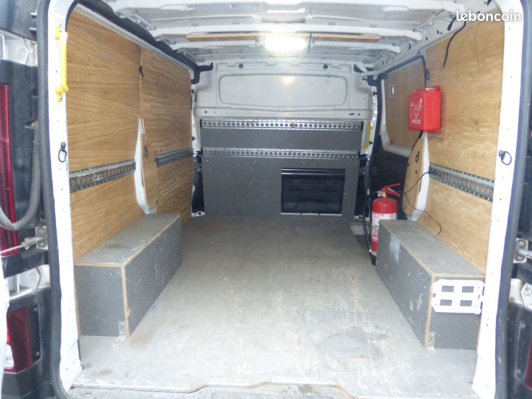 Ht 14990e renault trafi 2 litres 120cv h1l1 gps camera (image 2)