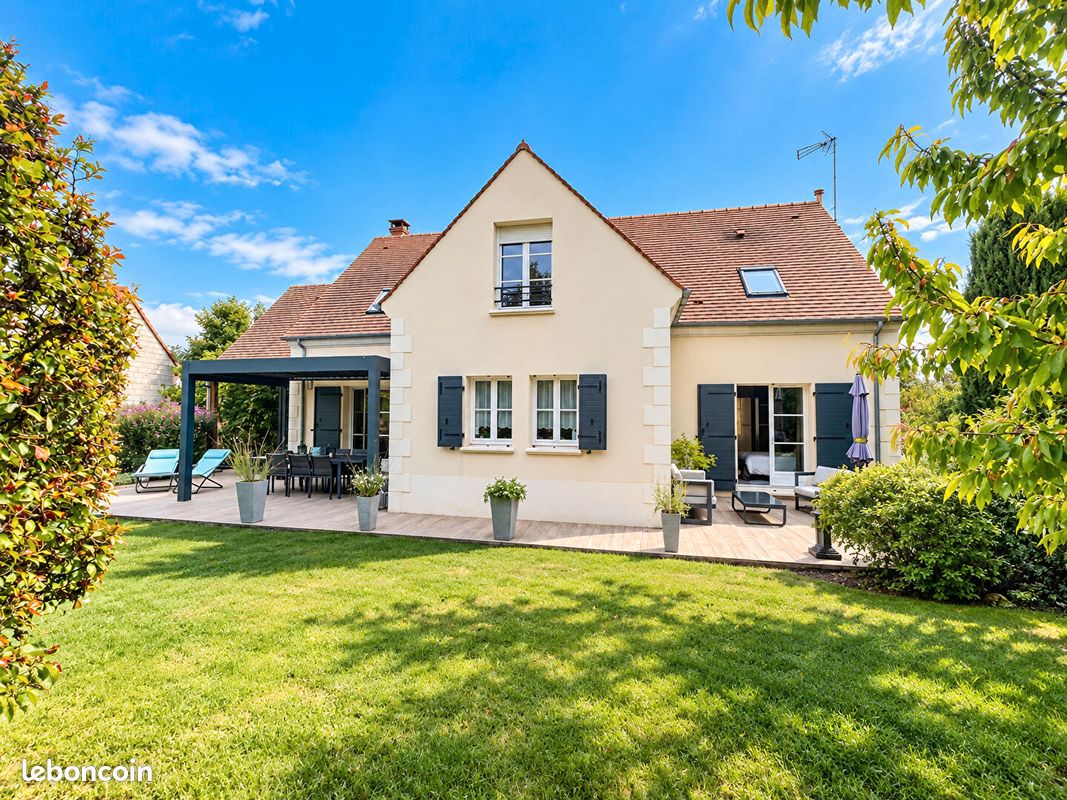 Maison 7 pièces 169 m² · à Chaumont-en-Vexin · 169 m² · 425 000 €