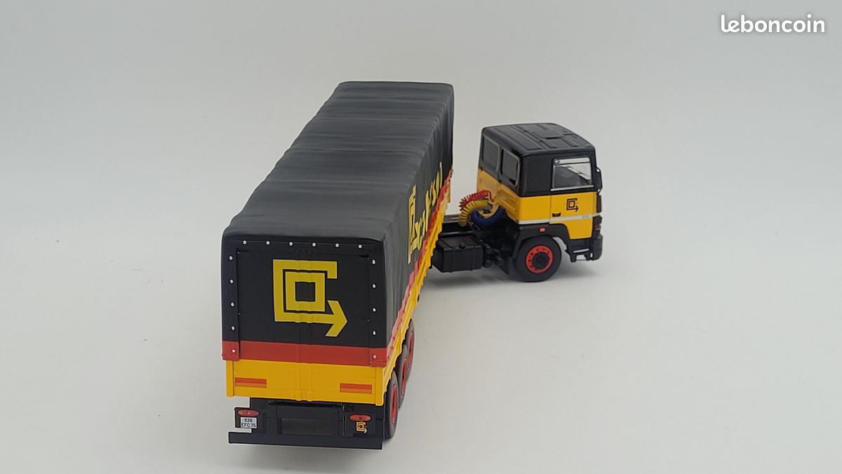 Camion Renault R310 + semi-remorque 3 essieux savoyarde Calberson 1986 - Collection
