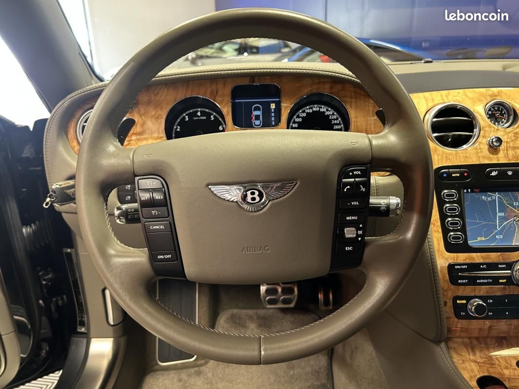 Bentley Continental FLYING SPUR 6.0 W12 560 - AWD *1ERE MAIN CARNET COMPLET (image 15)