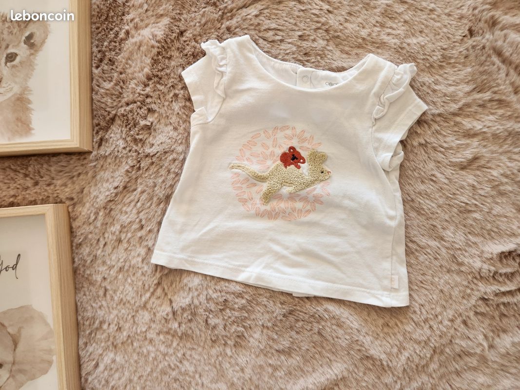 T-shirt (image 1)