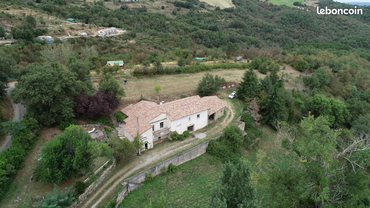 Maison 7 pièces 155 m² · à Saint-Romain-de-Lerps · 155 m² · 400 000 €