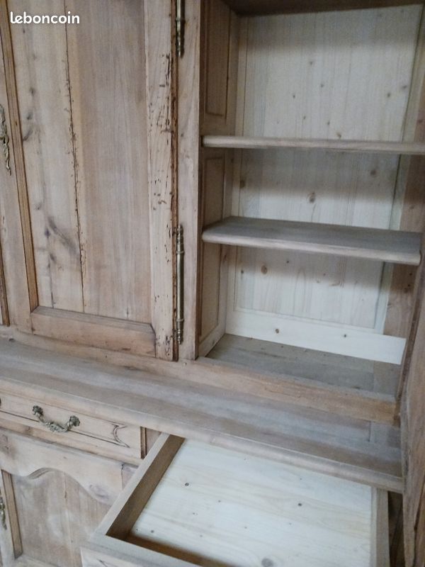 Vend buffet deux corps merisier (image 2)
