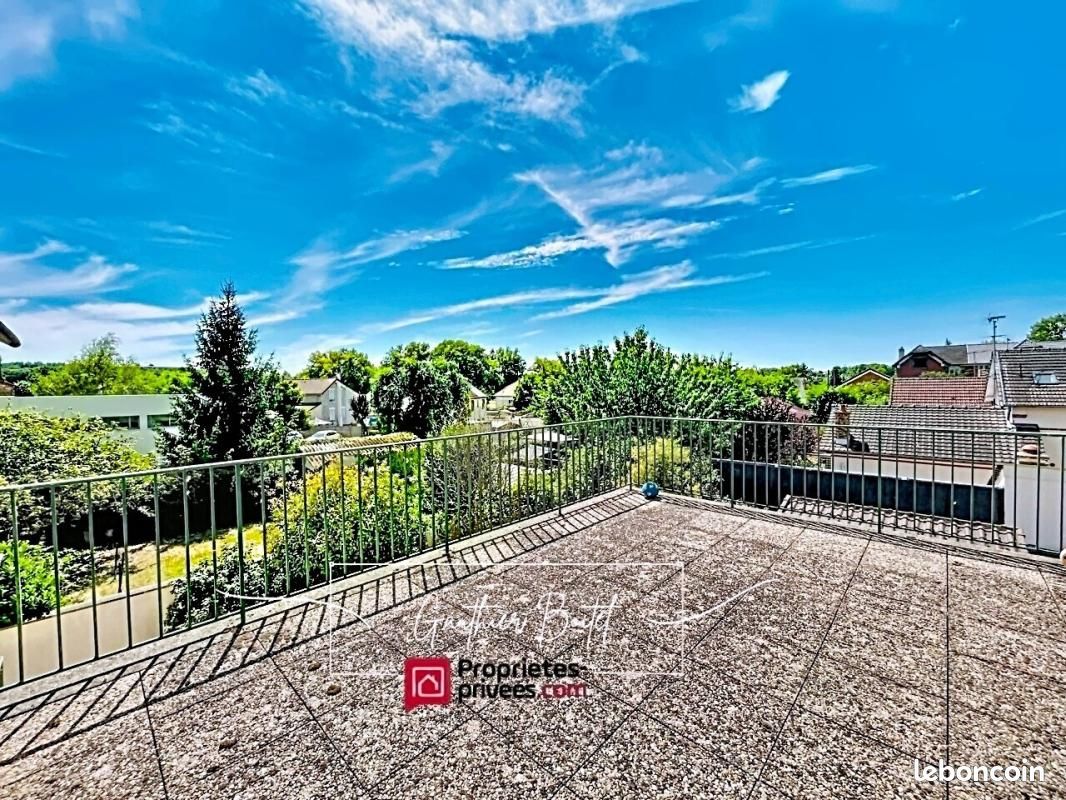 Maison 10 pièces 235 m² · à Lizy-sur-Ourcq · 235 m² · 340 000 €
