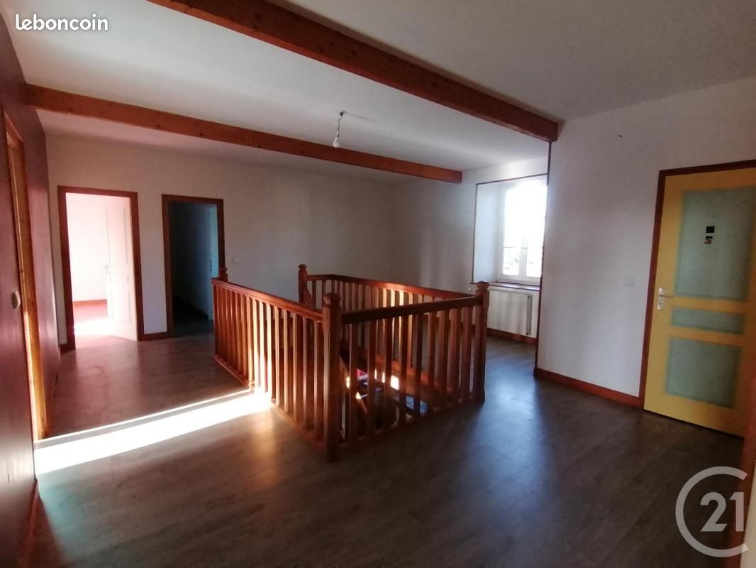 Maison 12 pièces 343 m² - Valdelaume 79110 Pioussay (image principale 13)