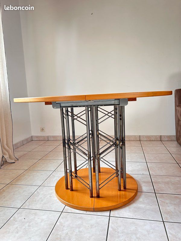 Table (image 1)