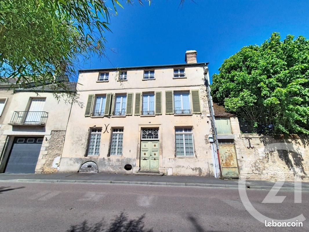 Maison 4 pièces 154 m² · à Argentan · 154 m² · 160 000 €