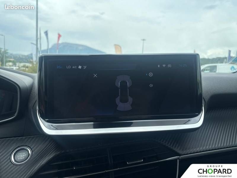 Peugeot 2008 Hybrid 145 e-DCS6 Allure (image 6)