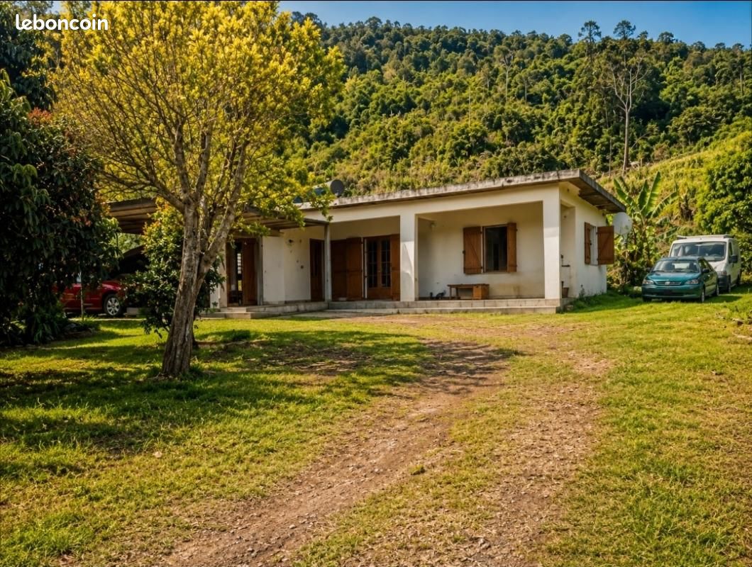 Maison 4 pièces 100 m² · à Cilaos · 100 m² · 139 000 €
