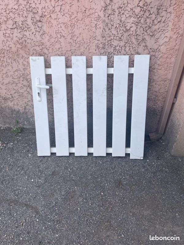 Portillon pvc (image 1)