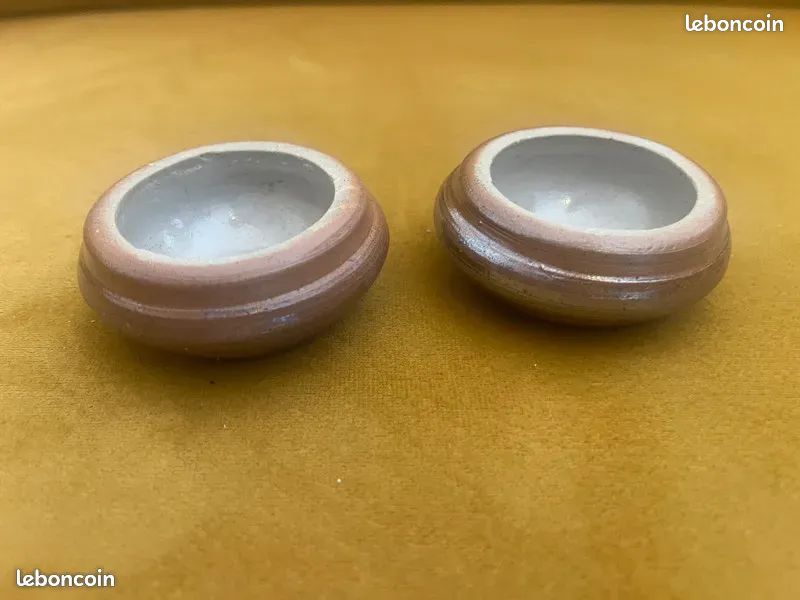 Charmant duo de beurriers Bretons de table en grès émaillée - Parfait état (image 1)