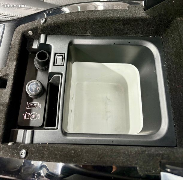 Land-rover RANGE ROVER 4.4 SDV8 339CH VOGUE LWB MARK VII (image 22)